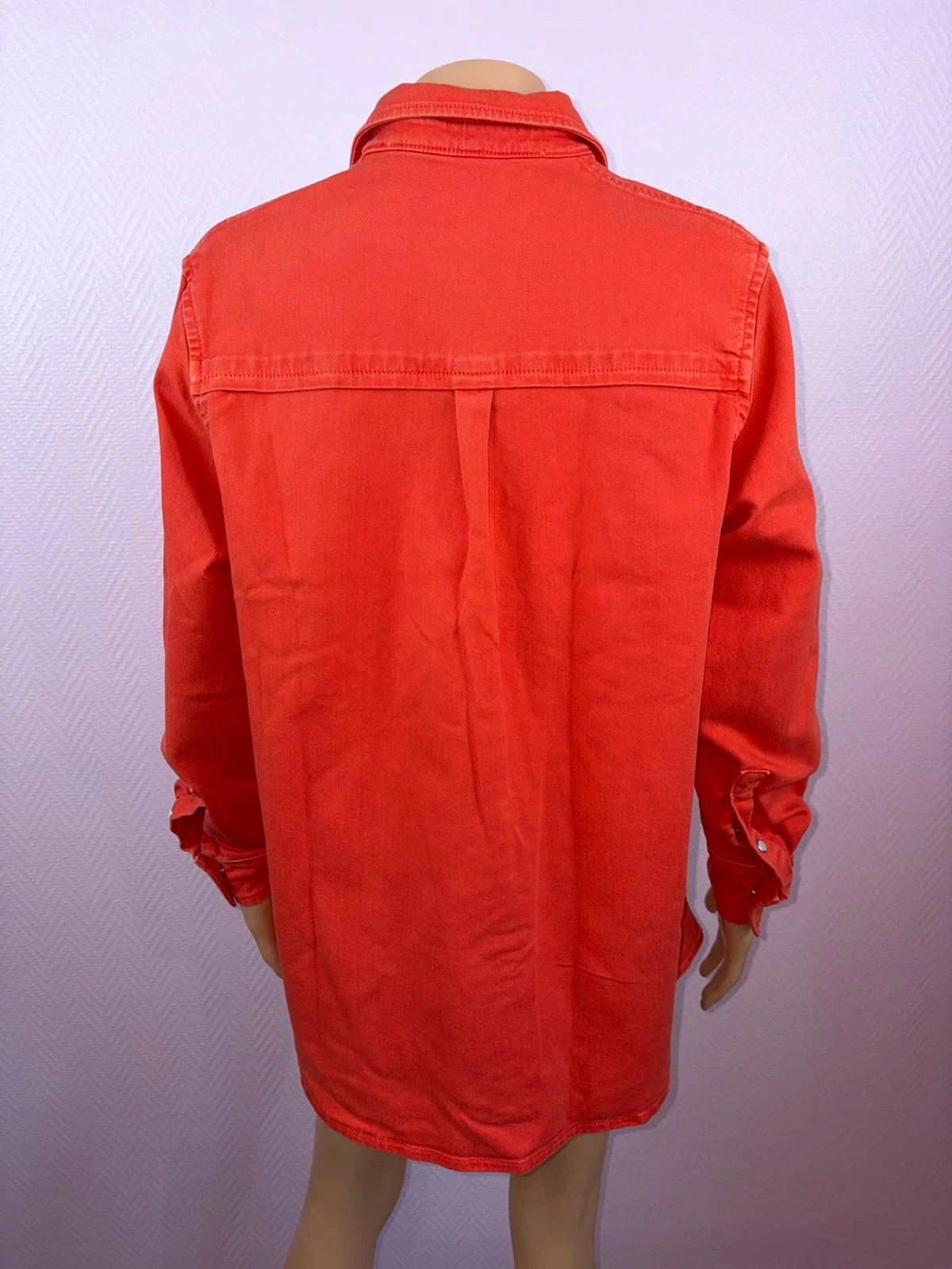 Chemise stylé en jeans peu mis taille 38 – photo 5